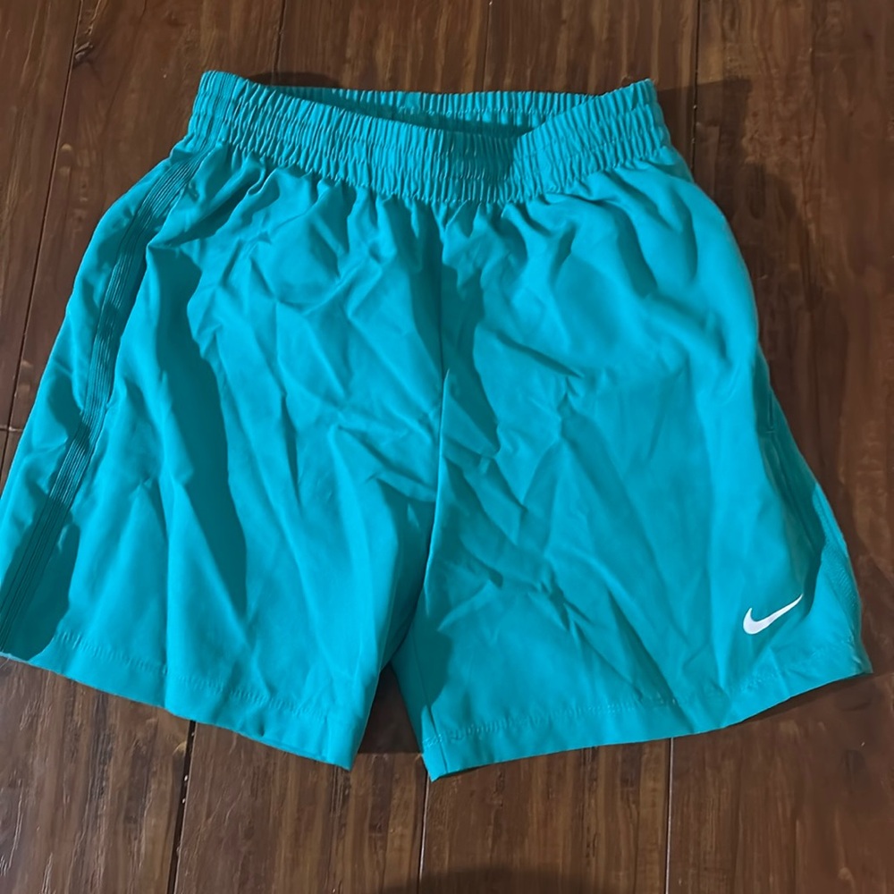 Nike Boys Green Training Dri Fit Shorts - Youth Small